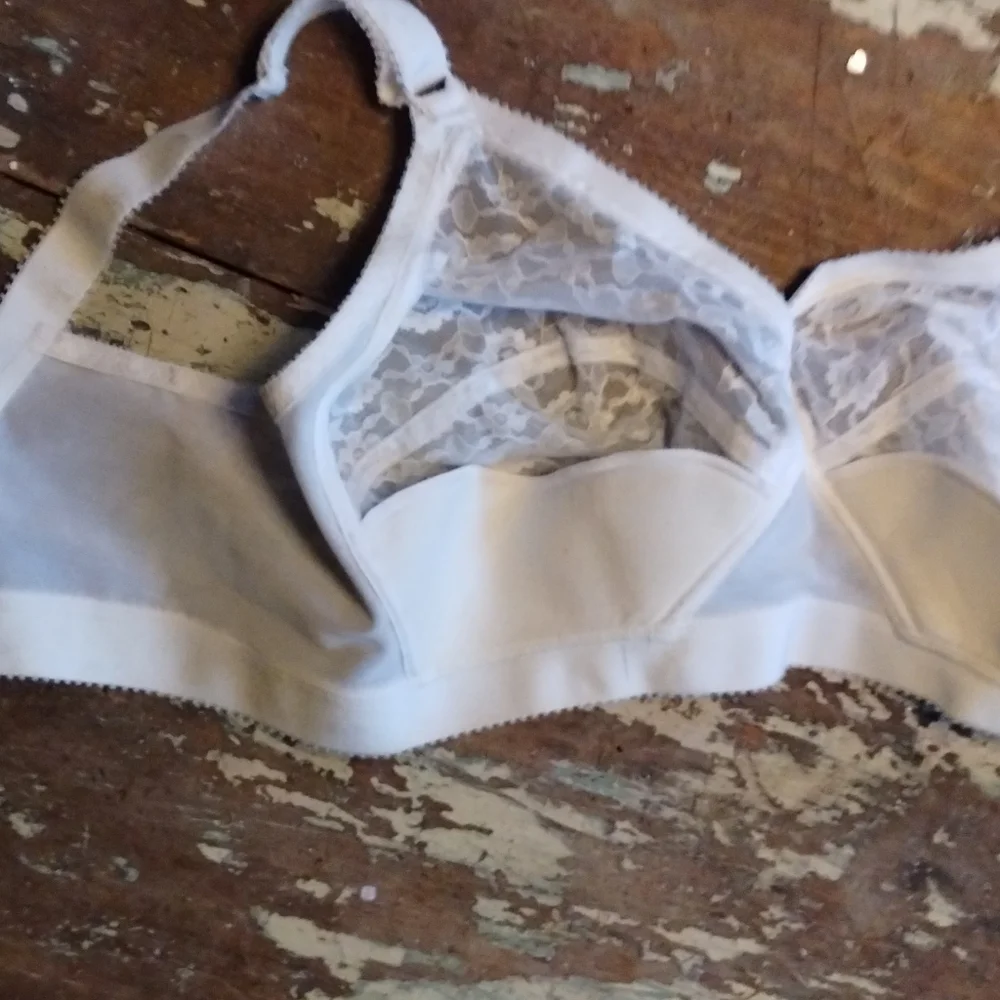 cross your heart 38d white bra - Picture 4 of 7